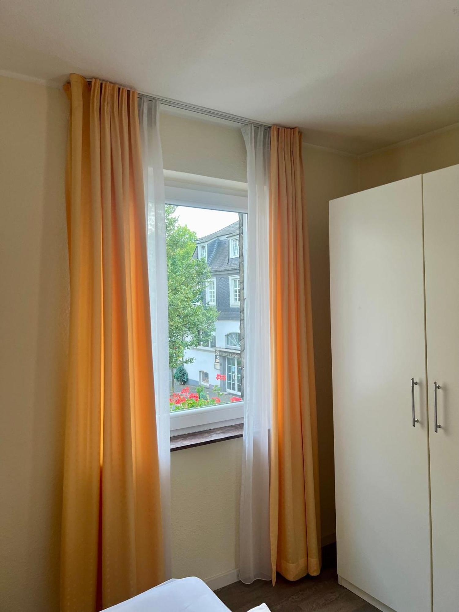Hetzel'S Hotelchen Olpe bei Meschede Exterior foto